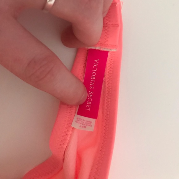 Victoria’s Secret bikini top - Picture 4 of 4